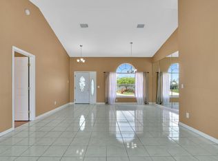 516 SW Bradshaw Cir, Port Saint Lucie, FL 34953