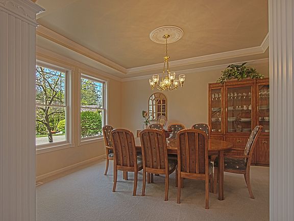3rd image of 24605 SE 9th Pl