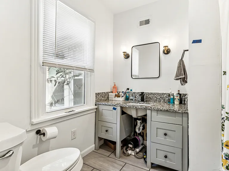 3417 Westcliff Rd S — Photo 10
