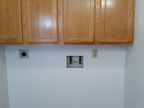 5th image of 3228 N Molleck Dr