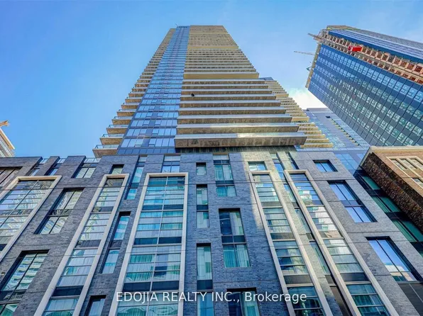 115 Blue Jays Way, Toronto, ON