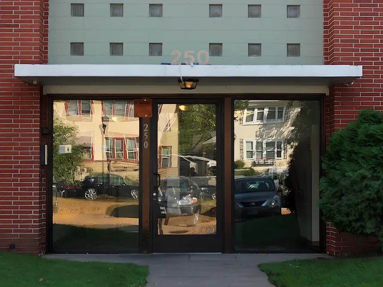 300 Fuller Ave #8 — Photo 19