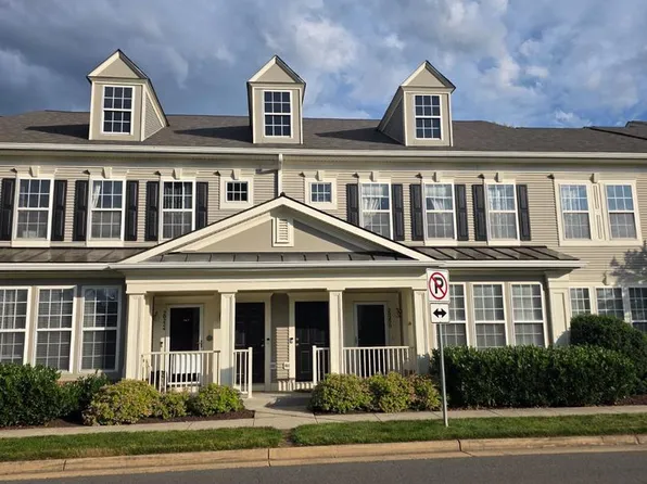 20228 Nightwatch St, Ashburn, VA 20147