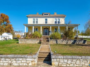 410 3rd St, Shenandoah, VA 22849