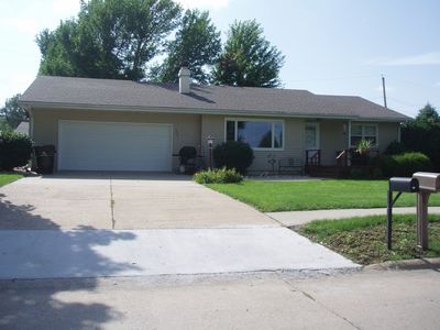 525 Oak St, Earlham, IA, 50072