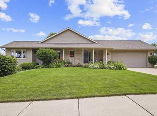 321 Dale Dr, Lodi, WI 53555