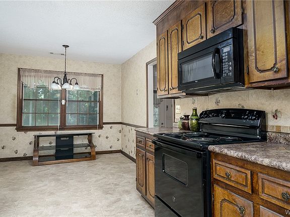5th image of 804 55th Ave E