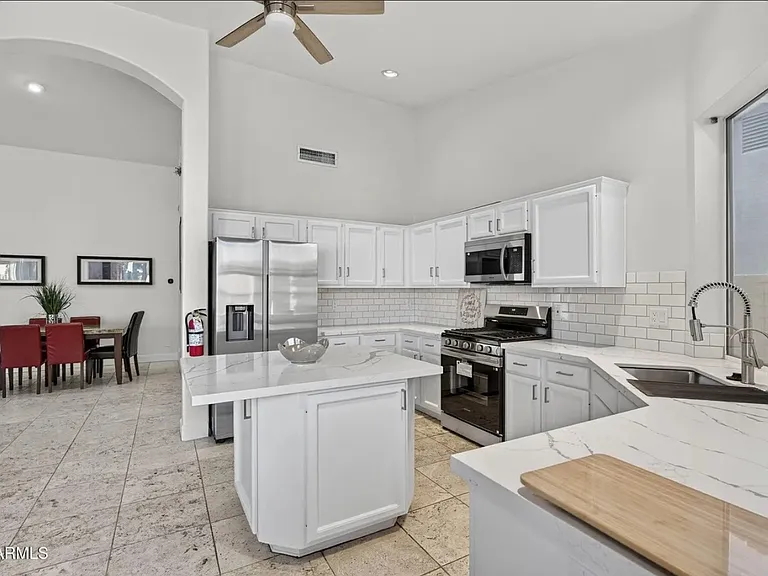 5434 E Campo Bello Dr — Photo 21