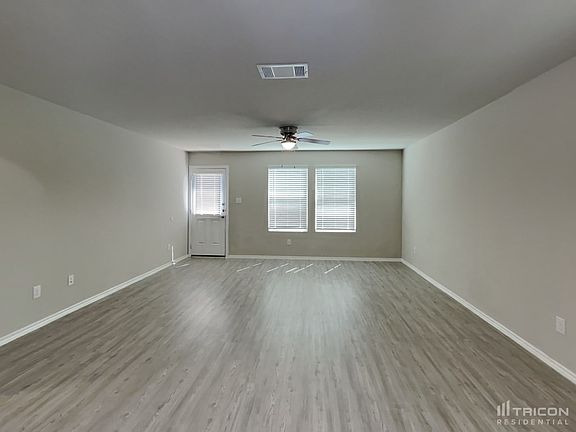 2nd image of 4742 New Capital St
