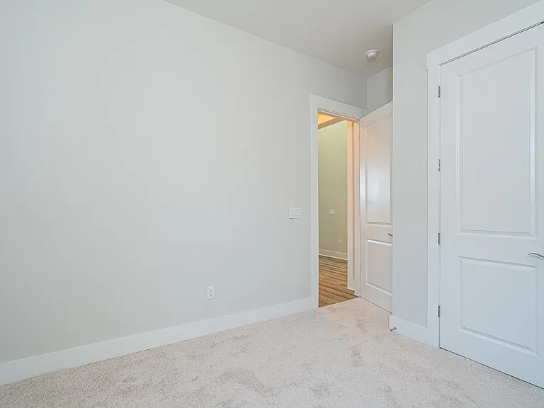 11 Anastasia Cir — Photo 14