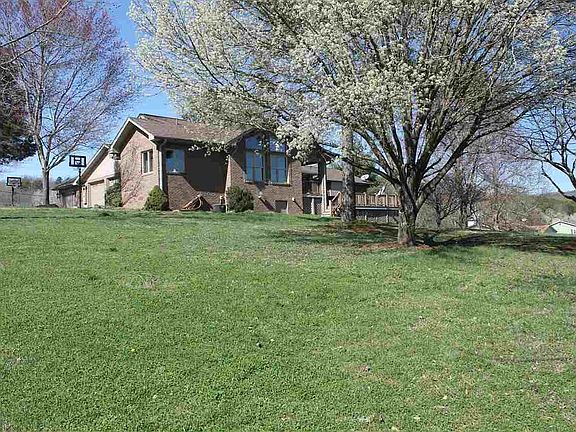 2nd image of 521 Canter Ln