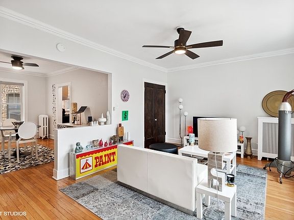 3rd image of 1750 W Granville Ave #1A