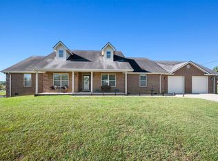 109 Willoughby Heights Dr, Mount Sterling, KY 40353