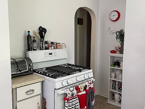 3rd image of 708 N James St