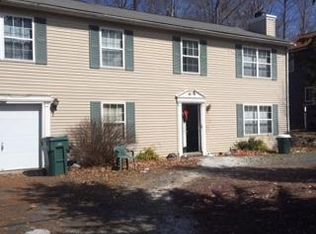 6026 Boardwalk Dr, Tobyhanna, PA 18466