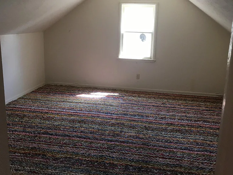 2104 S Norton Ave — Photo 10