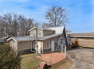 1045 Carter Dr, Tuscumbia, AL 35674