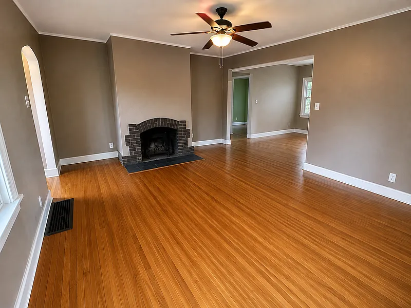 3 bed, 2.0 bath, 1638 sqft, $1,500 — Photo 3