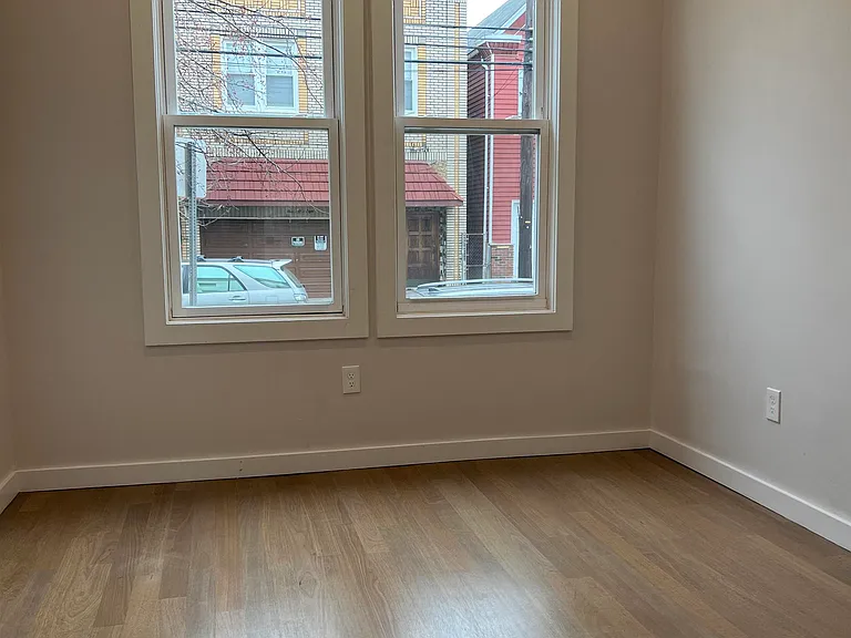 107 Magazine St #2R — Photo 22