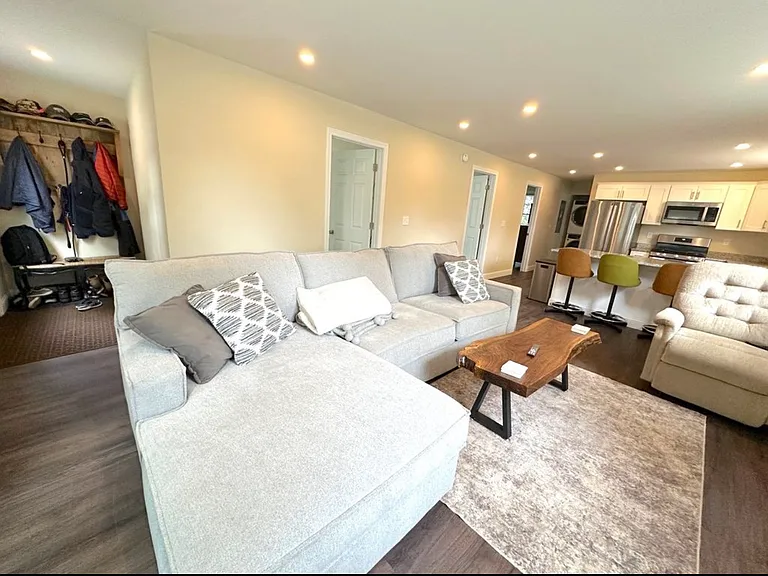 15 Melvin Ave #101 — Photo 4