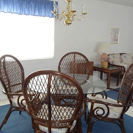 3rd image of 284 N Circulo Del Paladin
