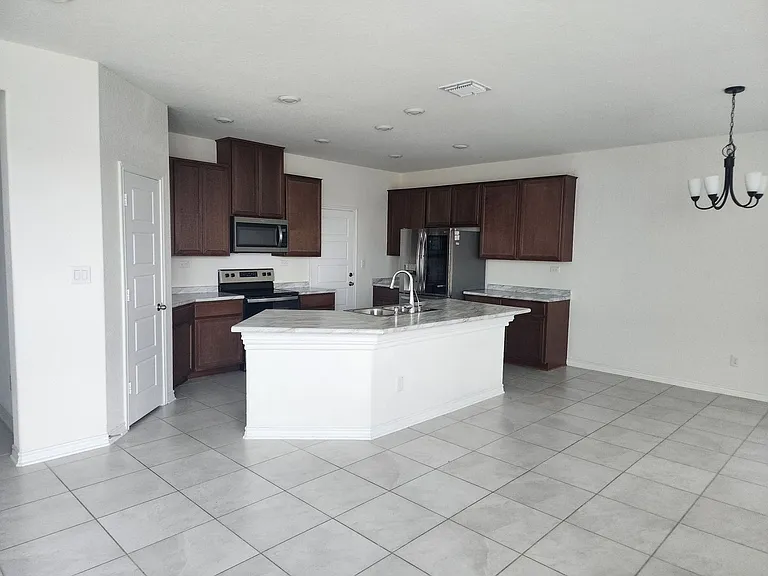 3515 Andromeda Way — Photo 17