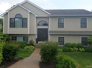 10438 Coolidge Rd, Goodrich, MI 48438