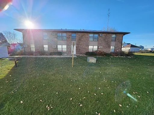 106 E Shelly St #7
