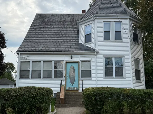 76 Upland Rd, Brockton, MA 02301