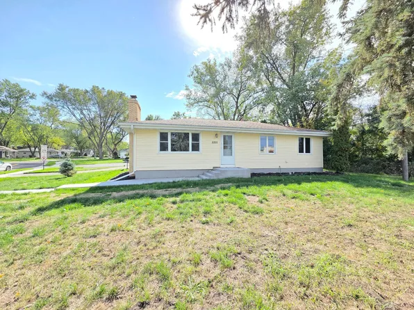 5201 W 84th St, Bloomington, MN 55437