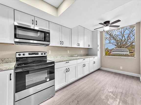 5th image of 7975 Margate Boulevard #106