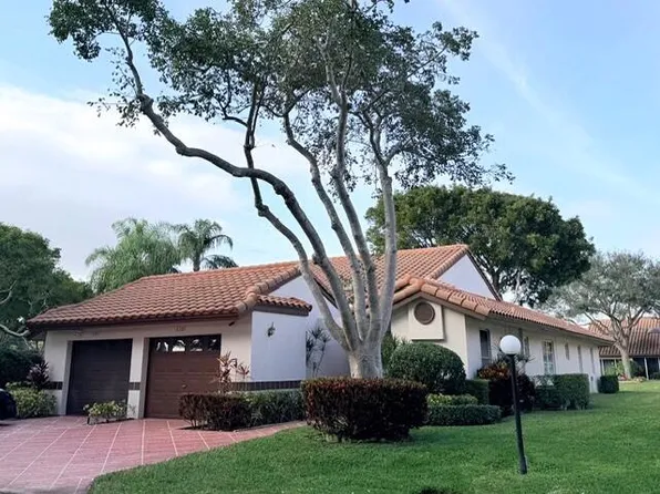 6387 Pointe Pleasant Circle, Delray Beach, FL 33484