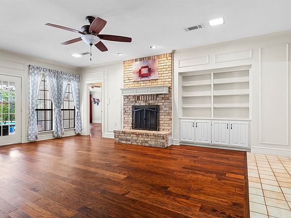 5th image of 4203 Oak Springs Dr