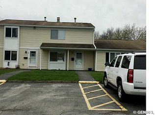 153 Norwich Dr, Rochester, NY 14624