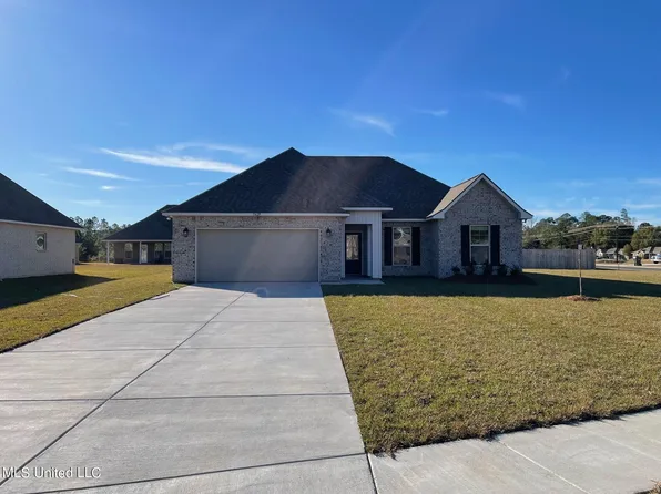 11629 Rosalie Pl, Ocean Springs, MS 39564