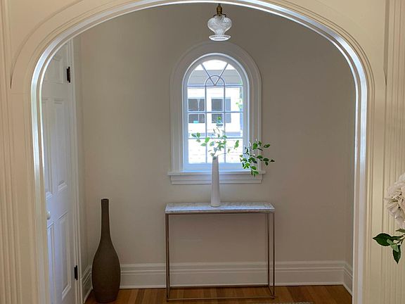 Entry (Living room (all furniture remains in the house)