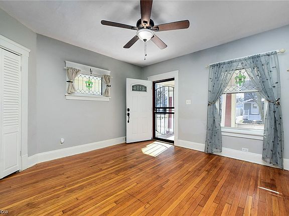 4th image of 11420 Dale Ave