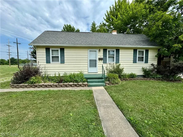 136 W Florida Ave, Sebring, OH 44672