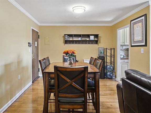 4th image of 4 Rose St APT 1C1