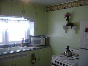 2nd image of 1031 Highland Ave