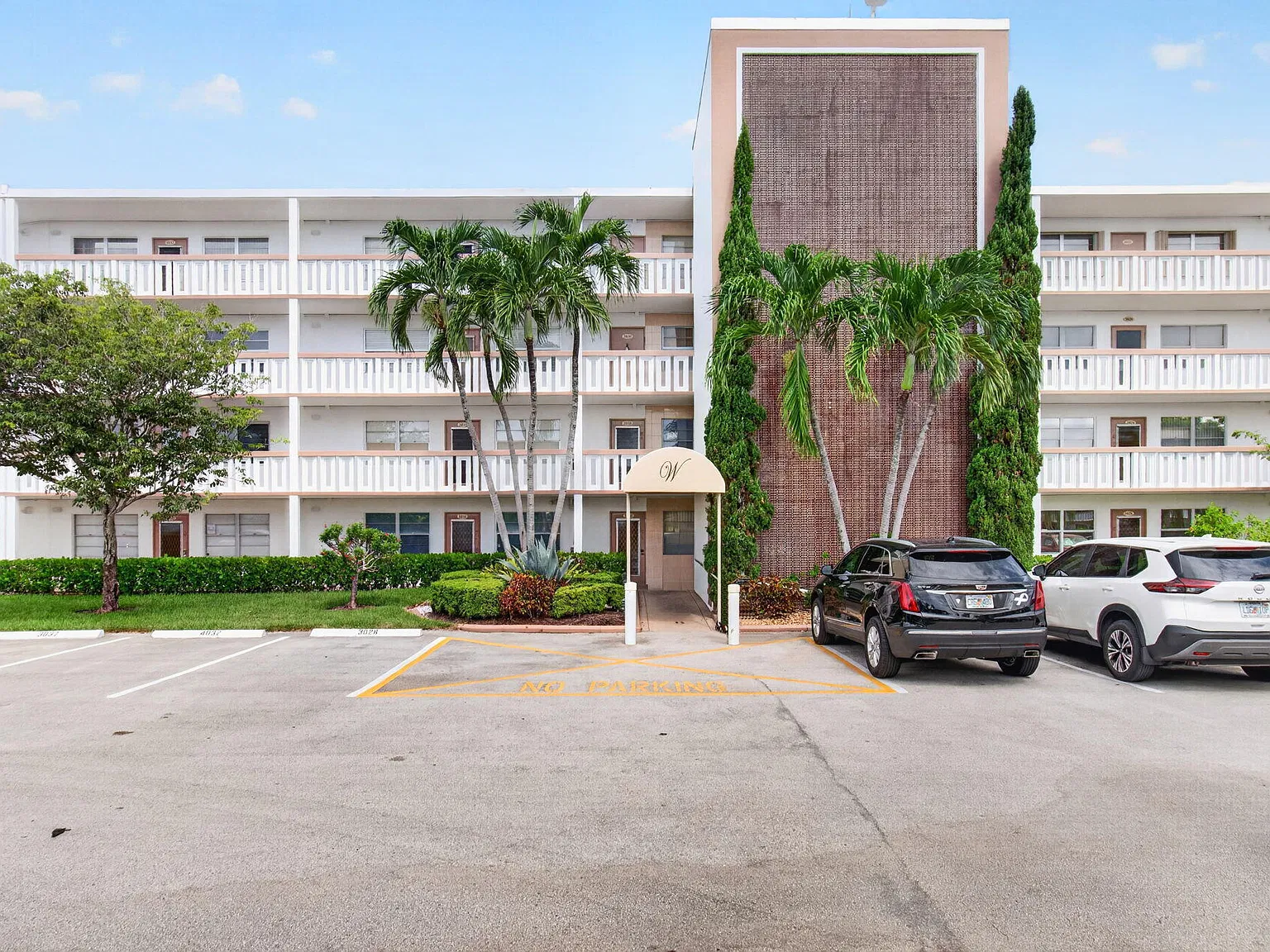 1 bed, 1.0 bath, 779 sqft, $2,800 — Photo 2