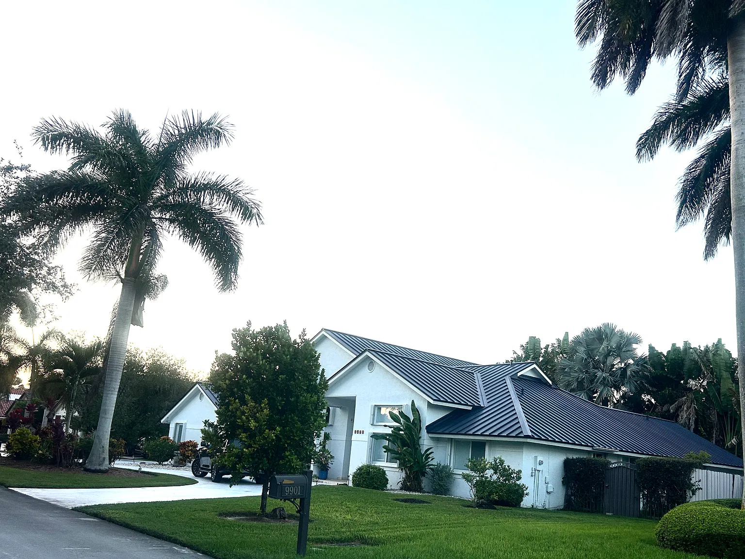 5 bed, 3762 sqft, $8,000 — Photo 1