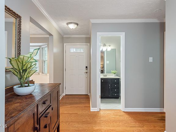 3rd image of 10904 Harbour Park Ln