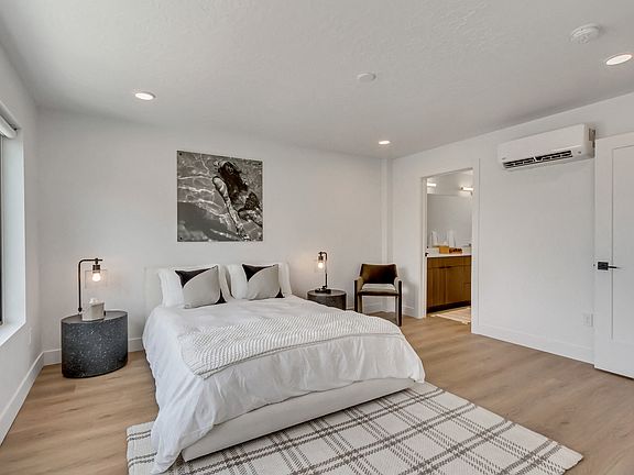3rd image of 4186 S Main St #4943645