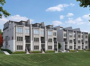421 Park Ave #B, Clarendon Hills, IL