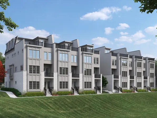 421 Park Ave #A, Clarendon Hills, IL 60514