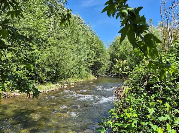 12065 Merlin Ln, Chico, CA 95928