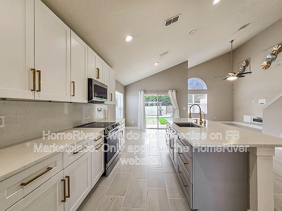 2nd image of 5002 SW 58th Pl