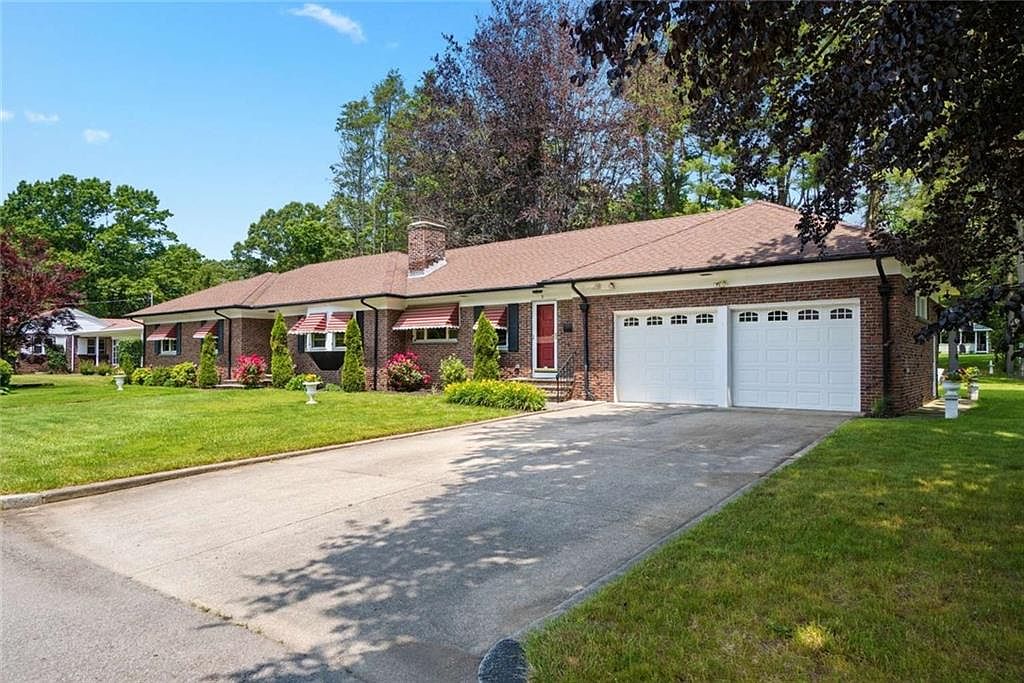 5 Valley View Dr, Johnston, RI 02919 Zillow