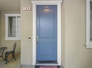 124 Caroline Ln, Gilroy, CA 95020